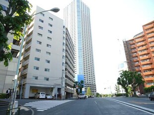 四谷御苑マンションの物件外観写真